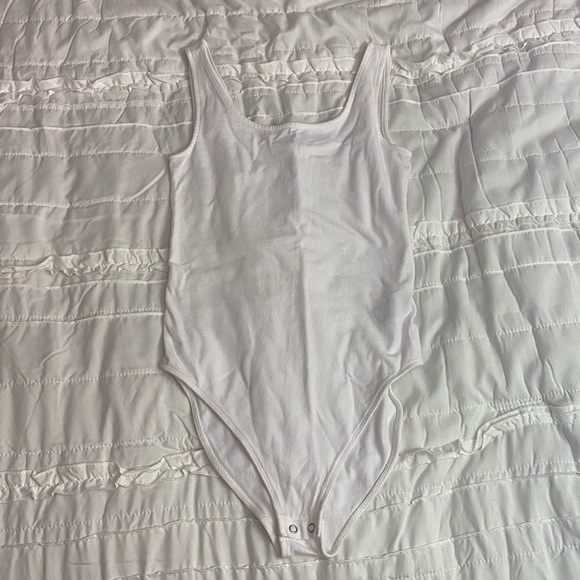 Gap Bodysuit - Picture 1 of 2